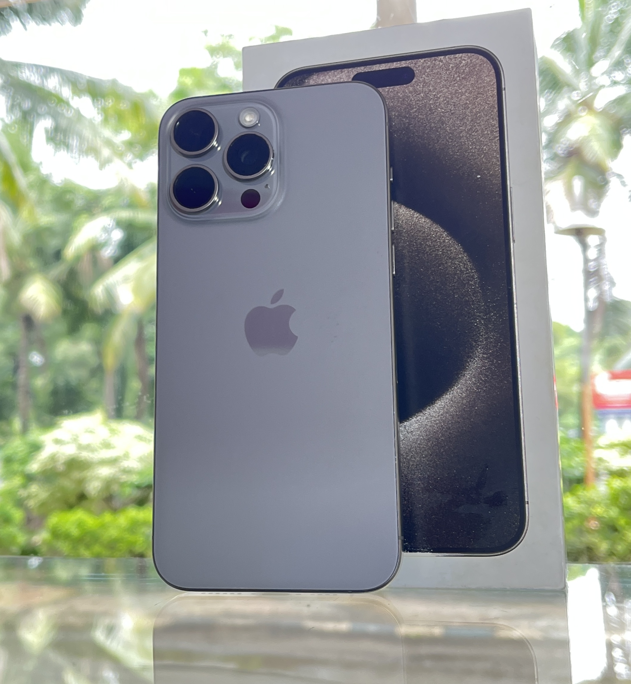 Pre-Owned Apple iPhone 15 Pro Max ,Natural Titanium,512GB With Manufacturer Warranty For Sale.