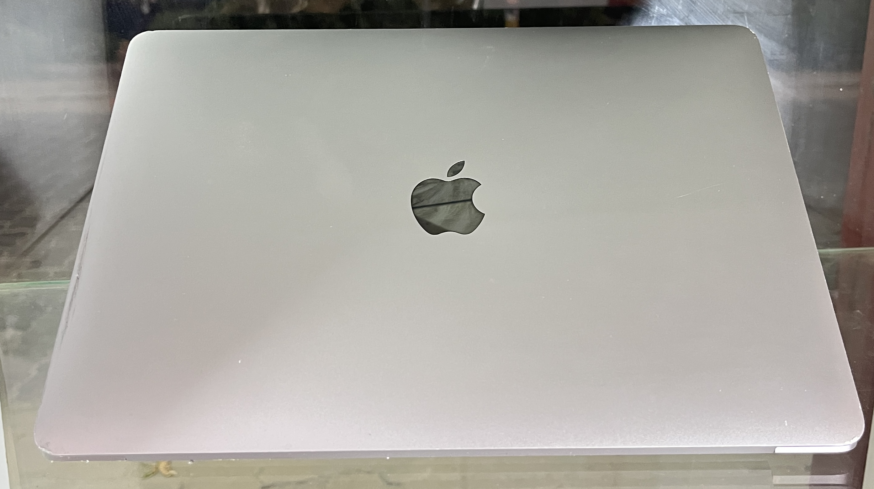 Pre-owned Apple Macbook Pro 13 inch for sale.