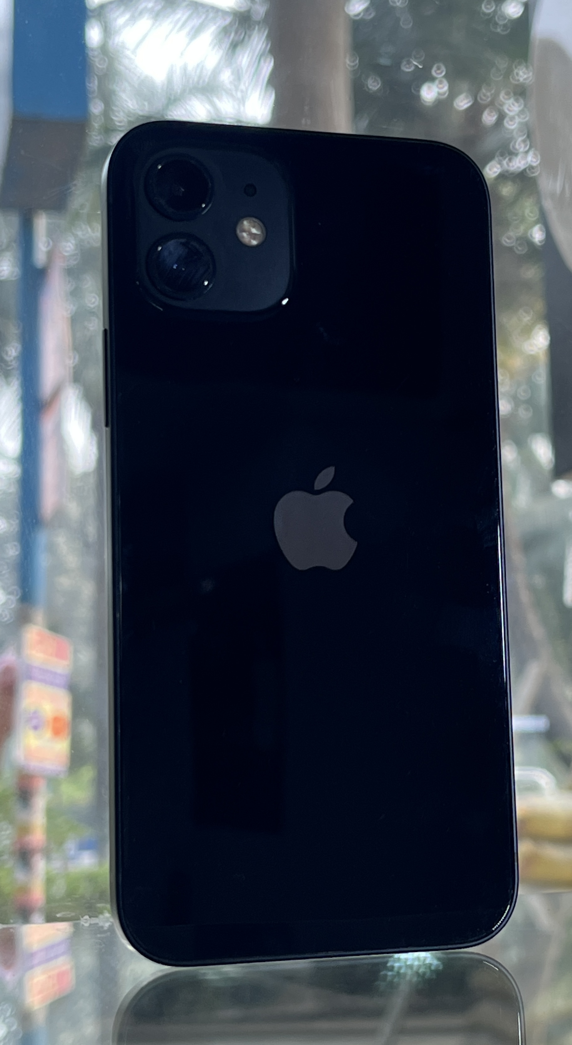 Pre-Owned Apple iPhone 12 64gb Black for sale